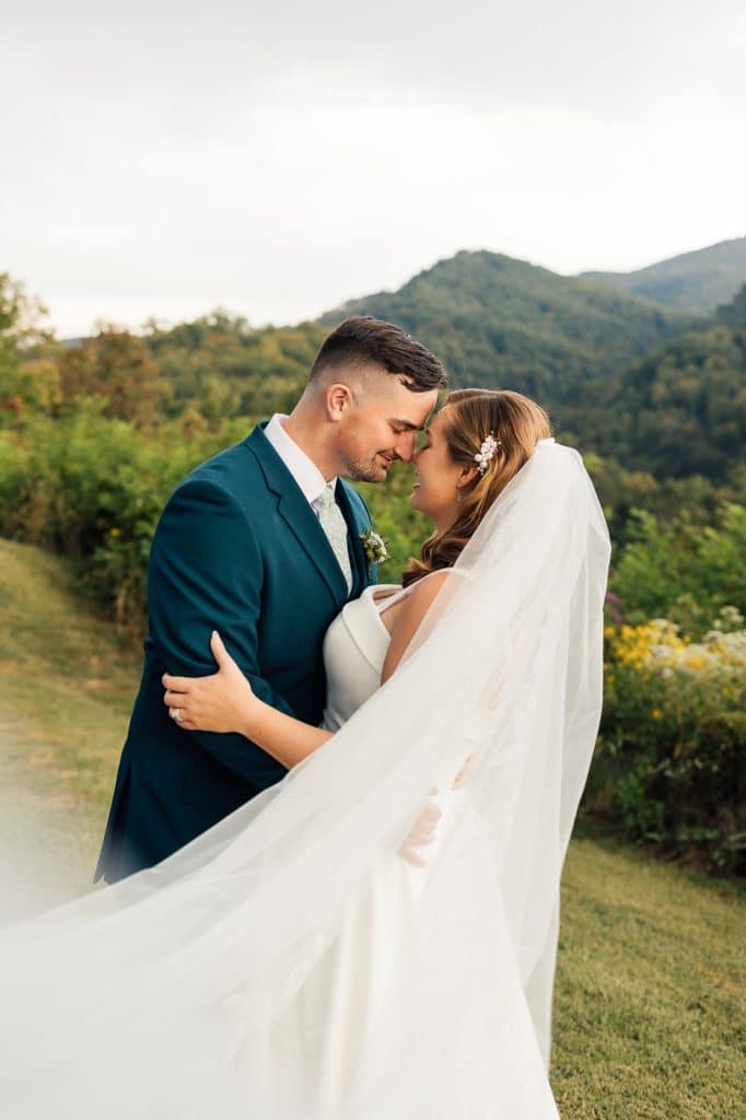 Chattanooga couple embrace at their Chattanooga wedding